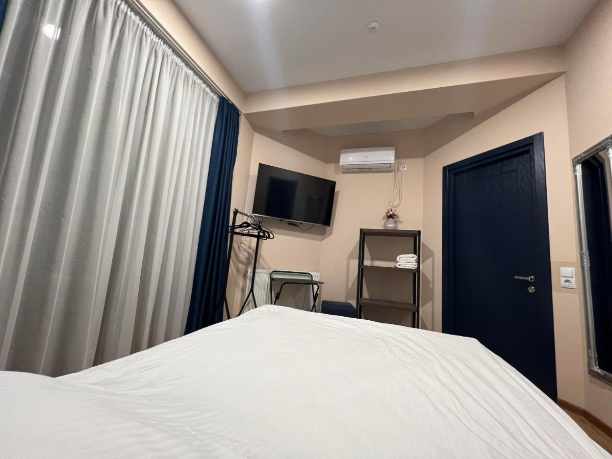 Hotel Sky Room Tbilisi Exteriör bild