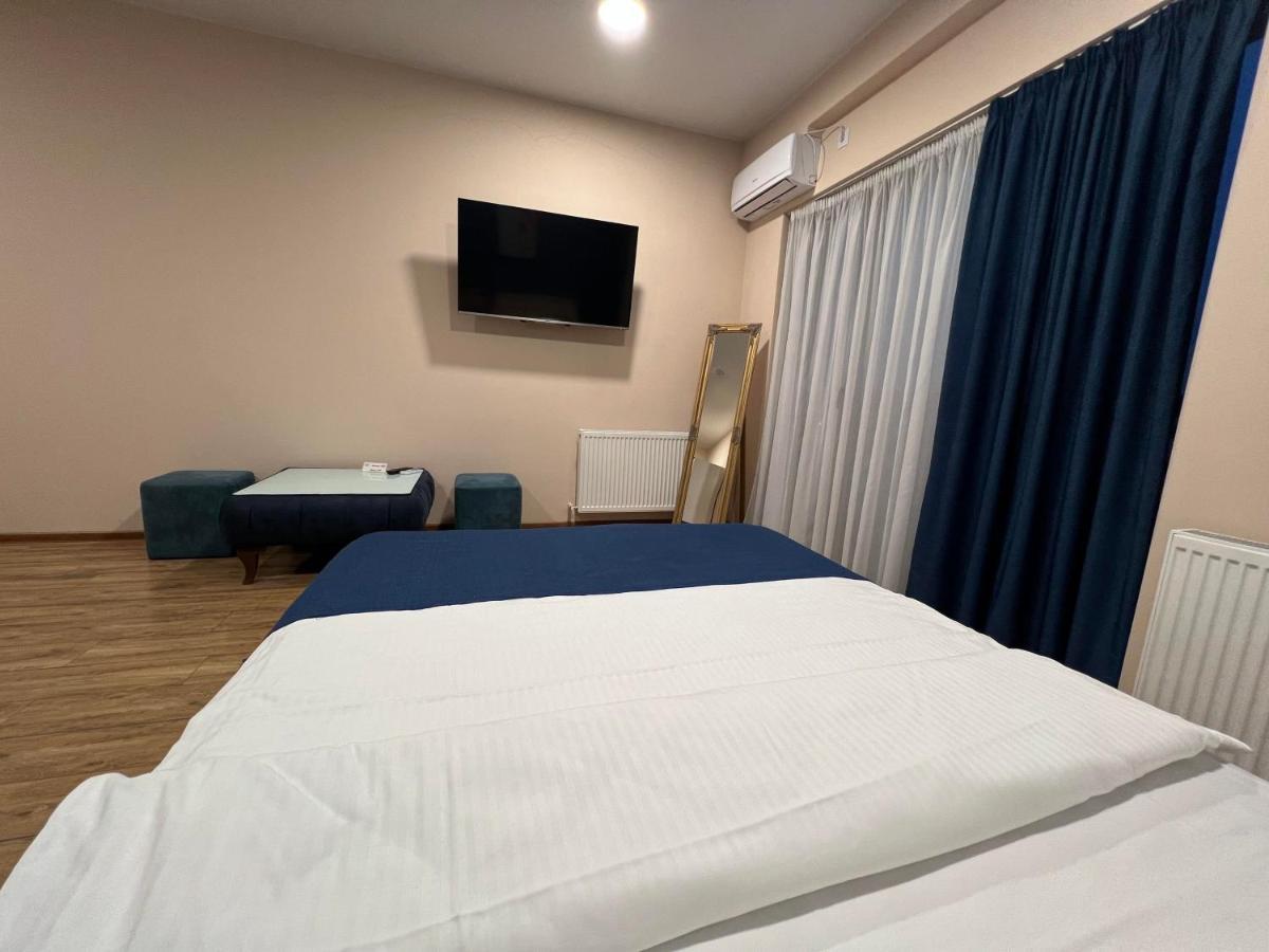 Hotel Sky Room Tbilisi Exteriör bild